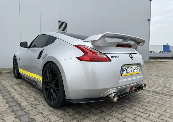 Nissan 370 Z cena 149900 przebieg: 19000, rok produkcji 2019 z Mszczonów małe 326